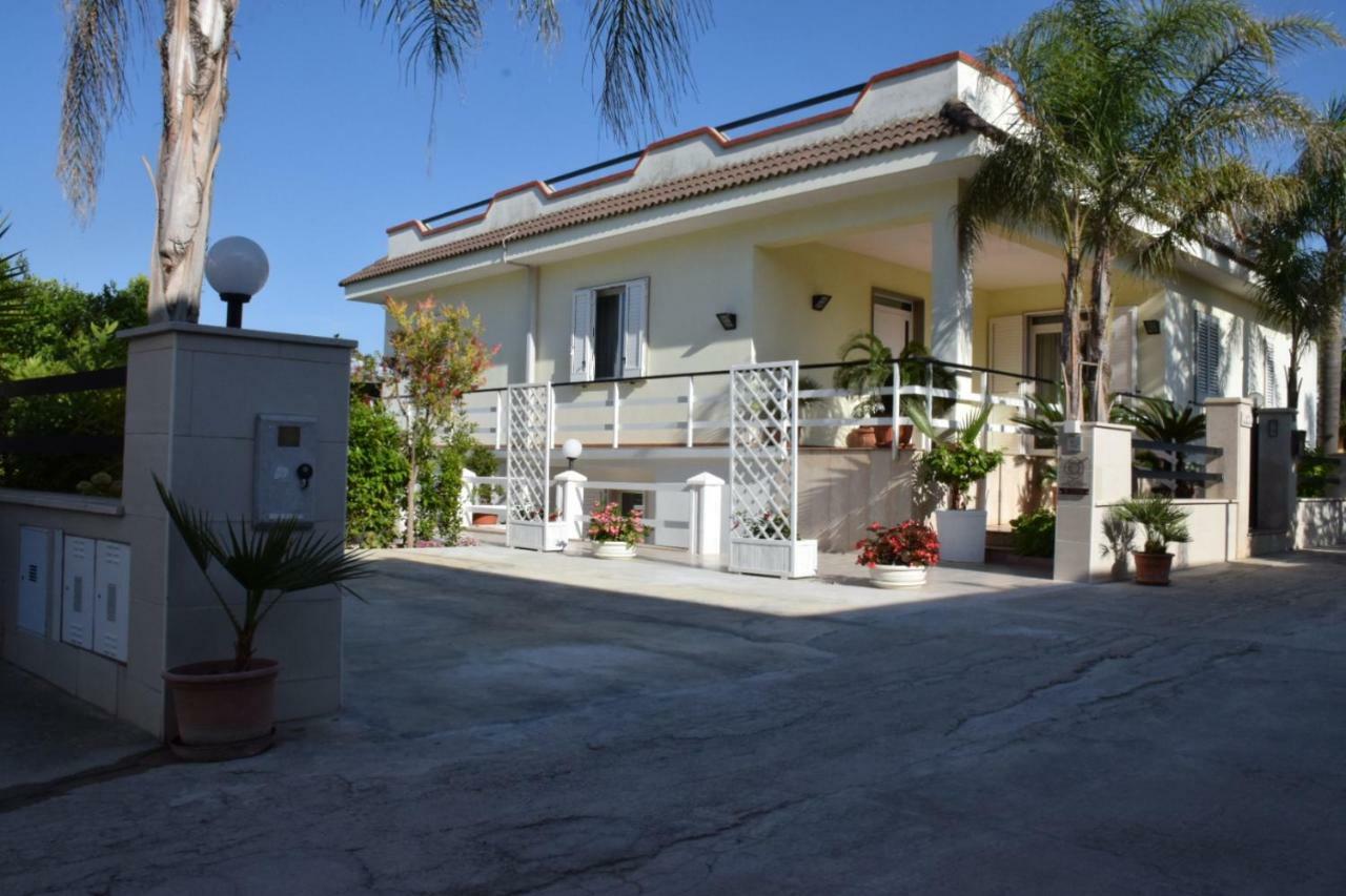 Dimora Santa Caterina Apartment Конверсано Екстериор снимка